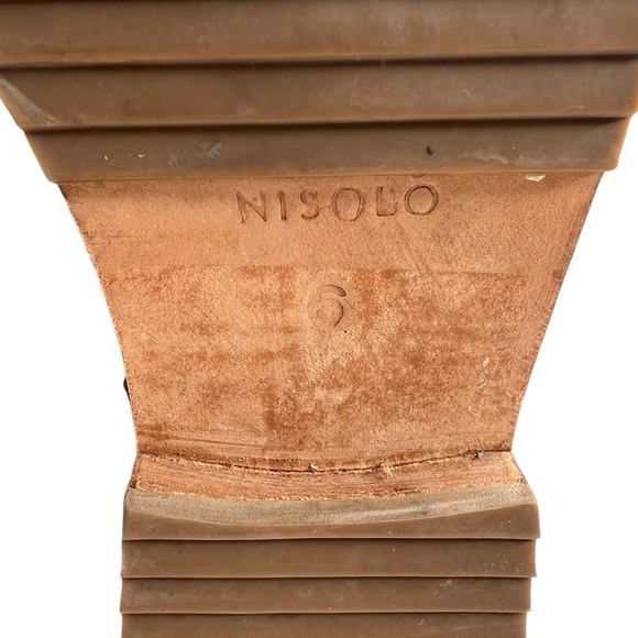 Nisolo Eva Everyday Chelsea Boot Taupe Size 6 - Picture 13 of 15